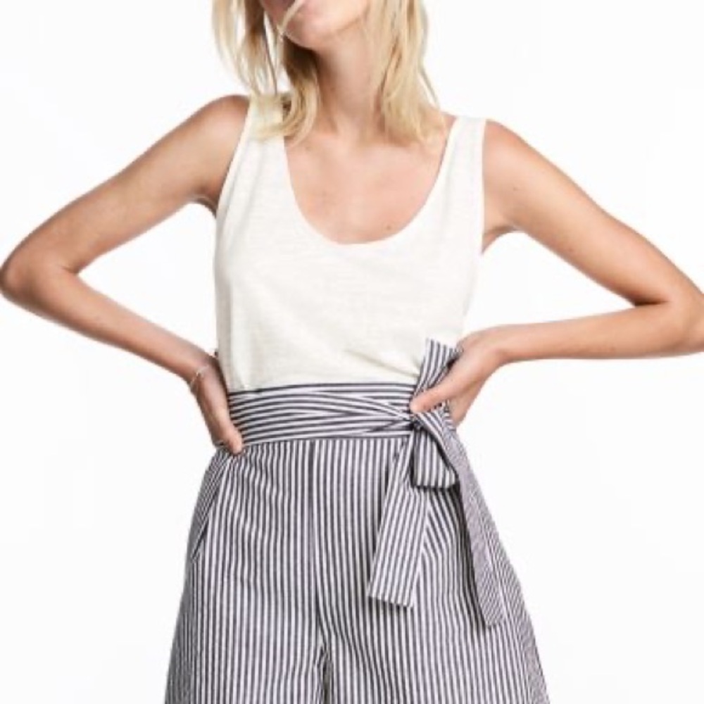 H&M pinstripe scalloped hem shorts